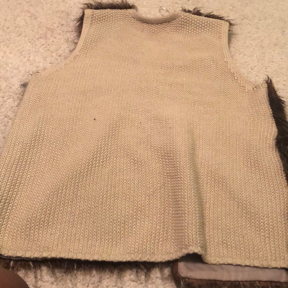 Vest - Picture 2 of 2